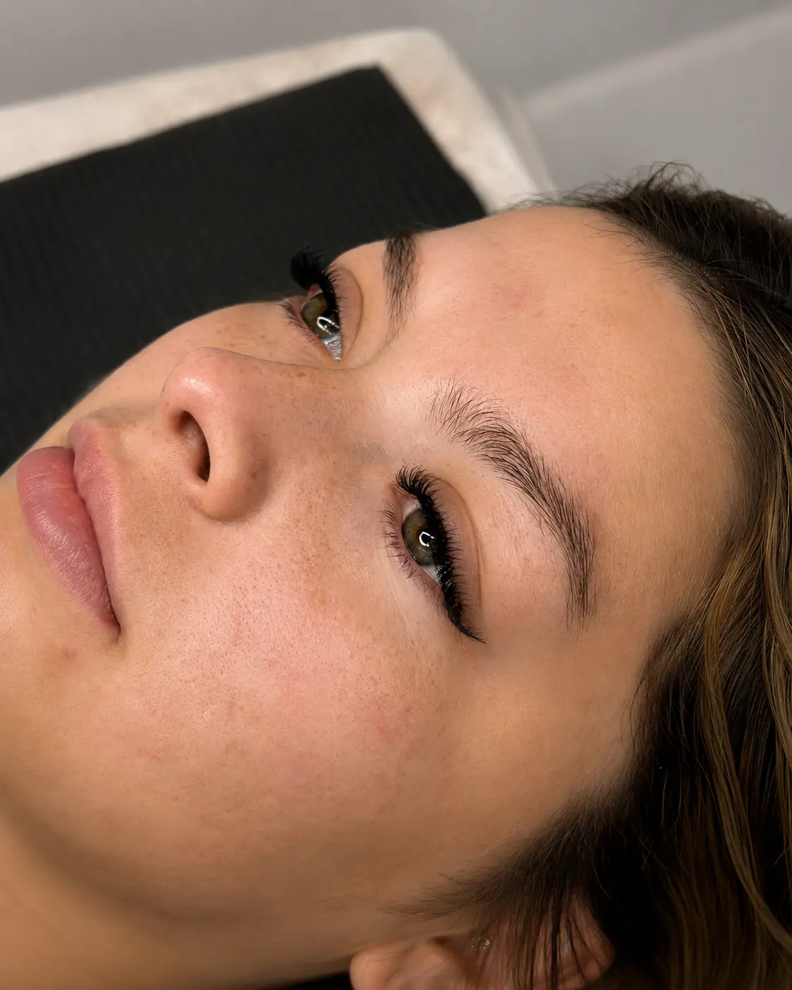 Resultado de extensiones de pestañas realizadas por alumnas de Lashes Beauty Academy